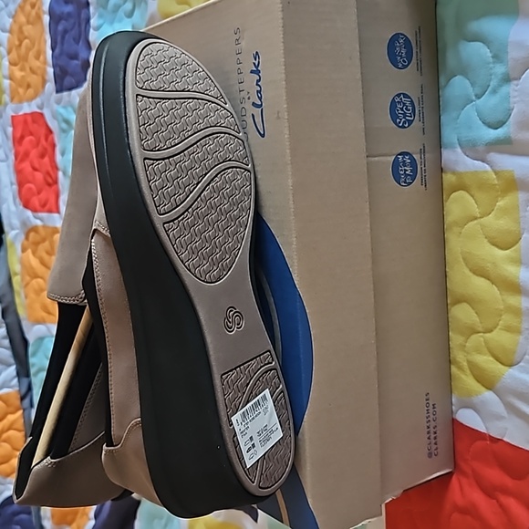 Shoes / Clarks / 9M - Picture 3 of 5